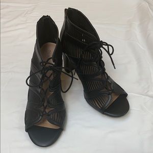 Sexy lace up booties 💋🔥